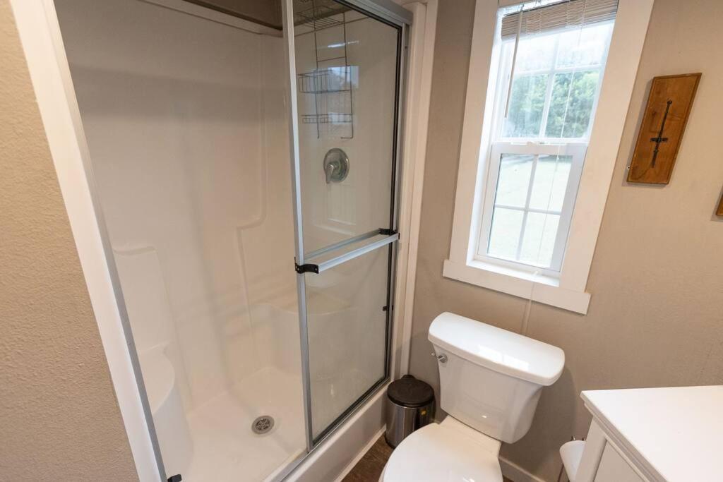 Pet Friendly Tiny House Rental With New Access To Guadalupe River Nbtx New Braunfels Kültér fotó