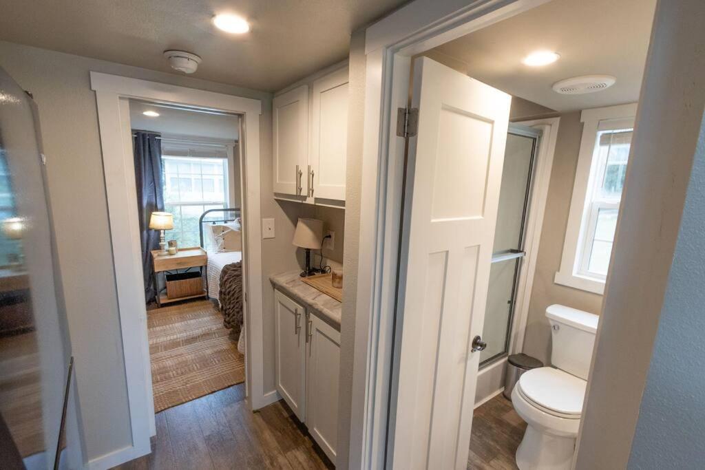 Pet Friendly Tiny House Rental With New Access To Guadalupe River Nbtx New Braunfels Kültér fotó