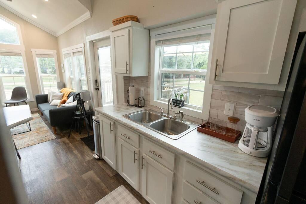 Pet Friendly Tiny House Rental With New Access To Guadalupe River Nbtx New Braunfels Kültér fotó